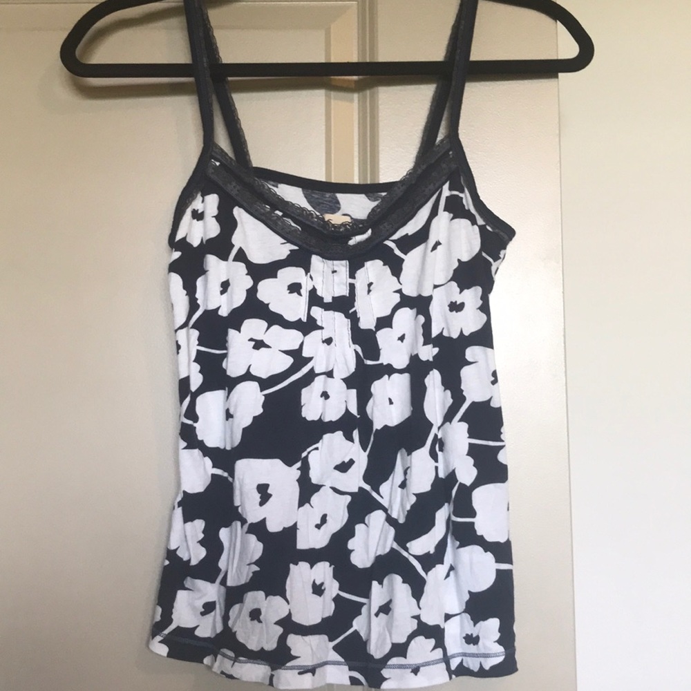 🔴Hollister Cami Top🔴